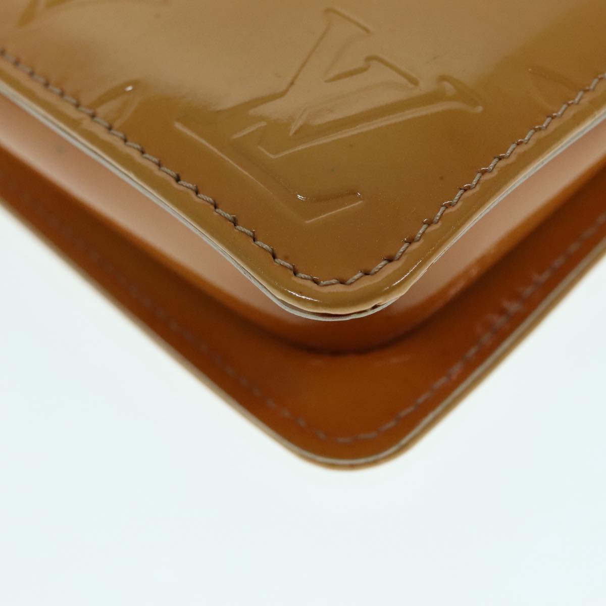 Louis Vuitton Lexington Beige Patent Leather Clutch Bag