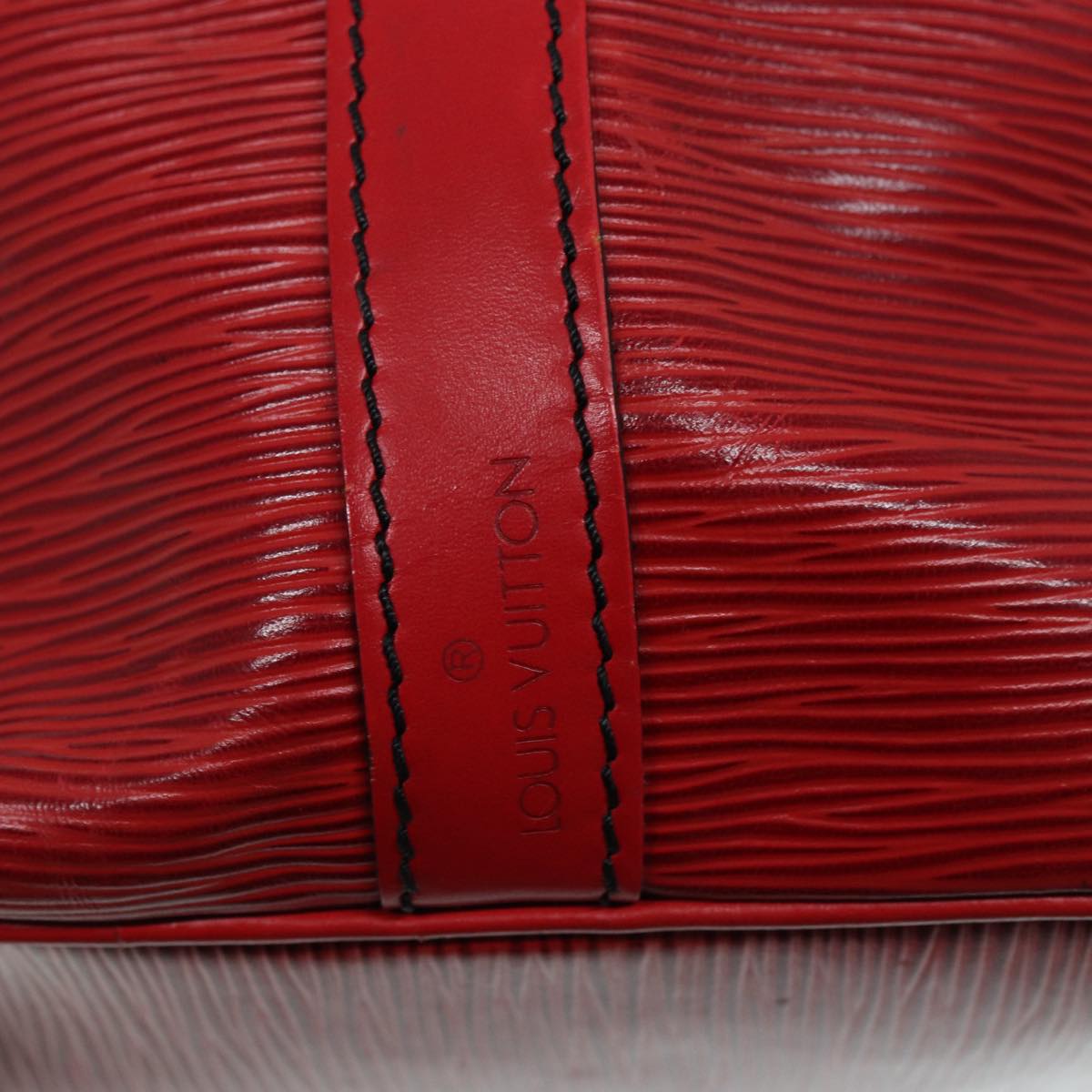 Louis Vuitton Petit Noé Red Leather Shoulder Bag