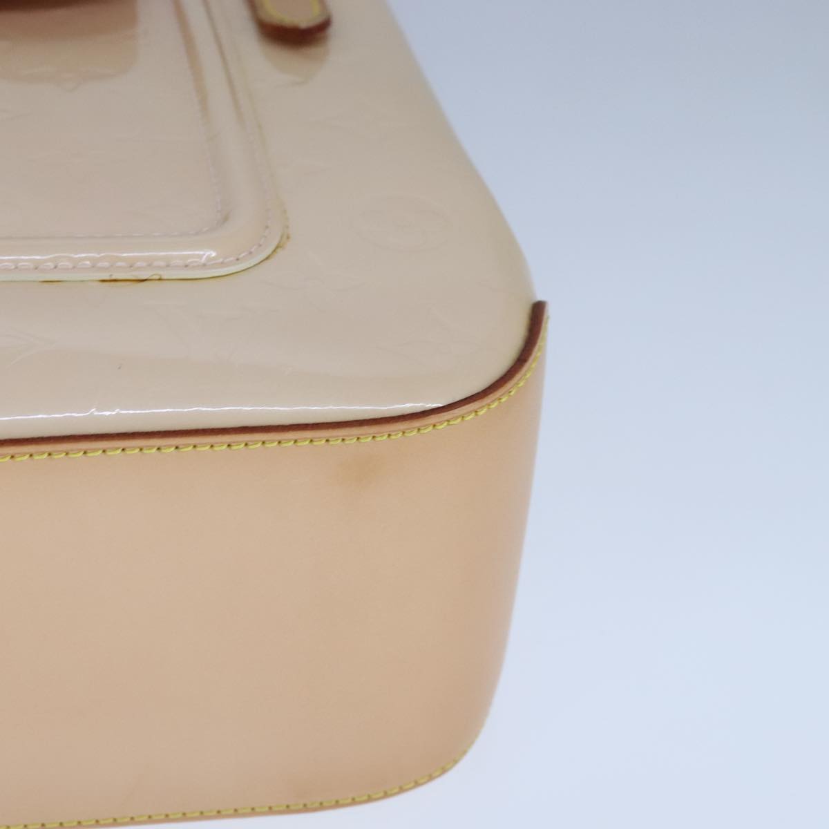 Louis Vuitton Beige Patent Leather Shoulder Bag