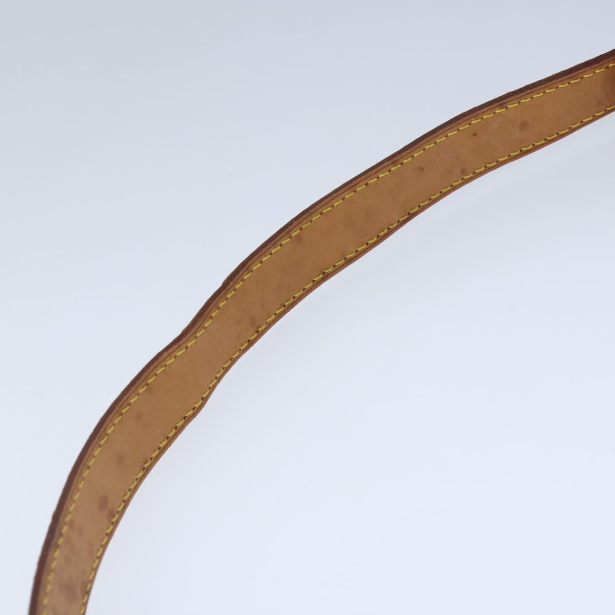 Louis Vuitton Shoulder Strap Beige Leather Bag Jewelry