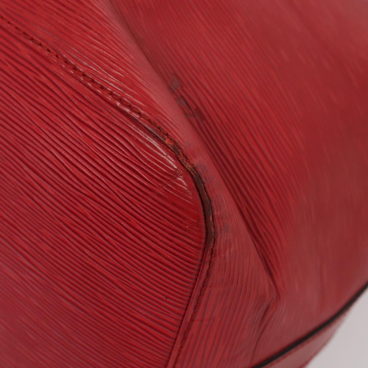 Louis Vuitton Noe Red Leather Shoulder Bag