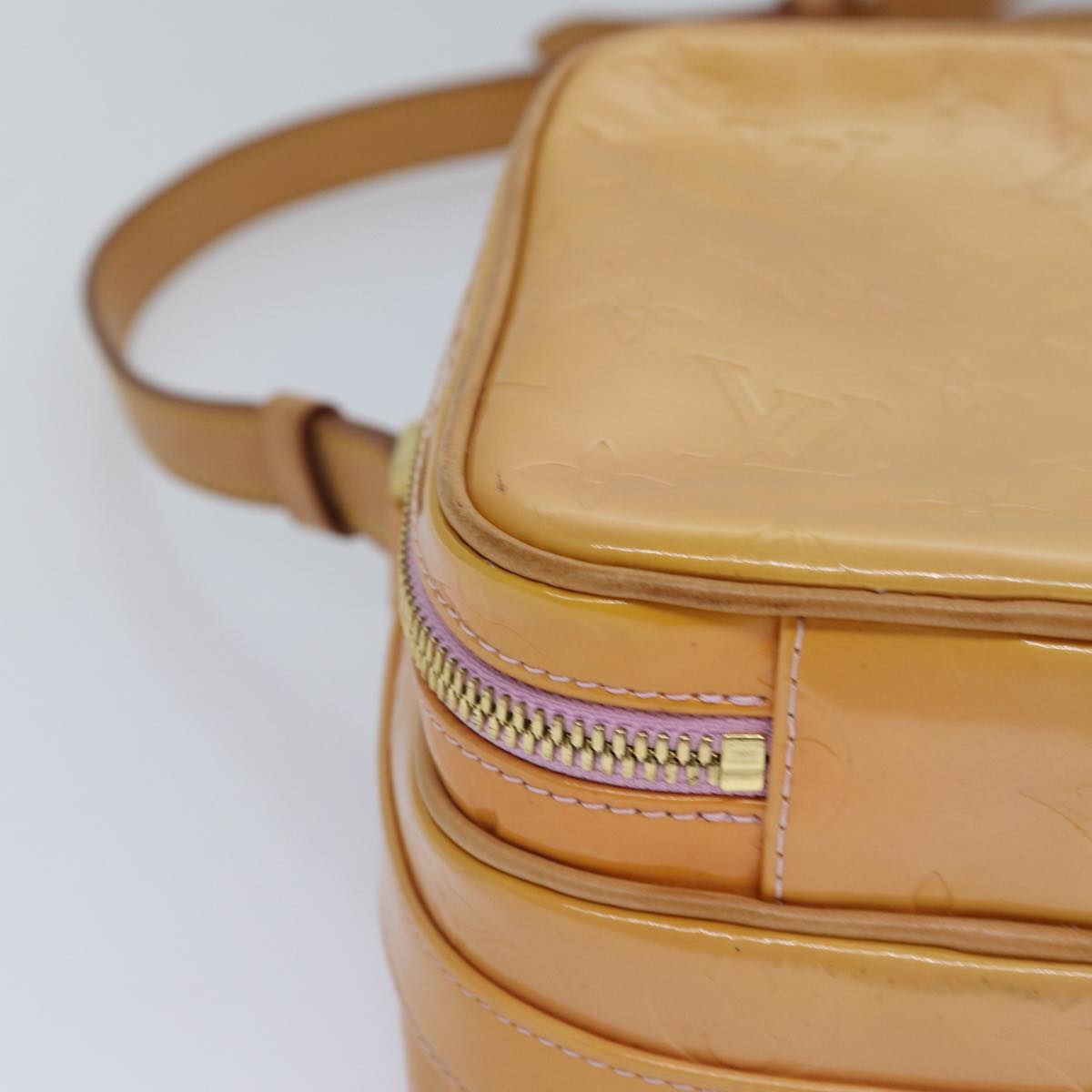 Louis Vuitton Wooster Beige Patent Leather Shoulder Bag