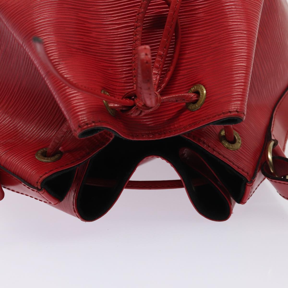 Louis Vuitton Noe Red Leather Shoulder Bag