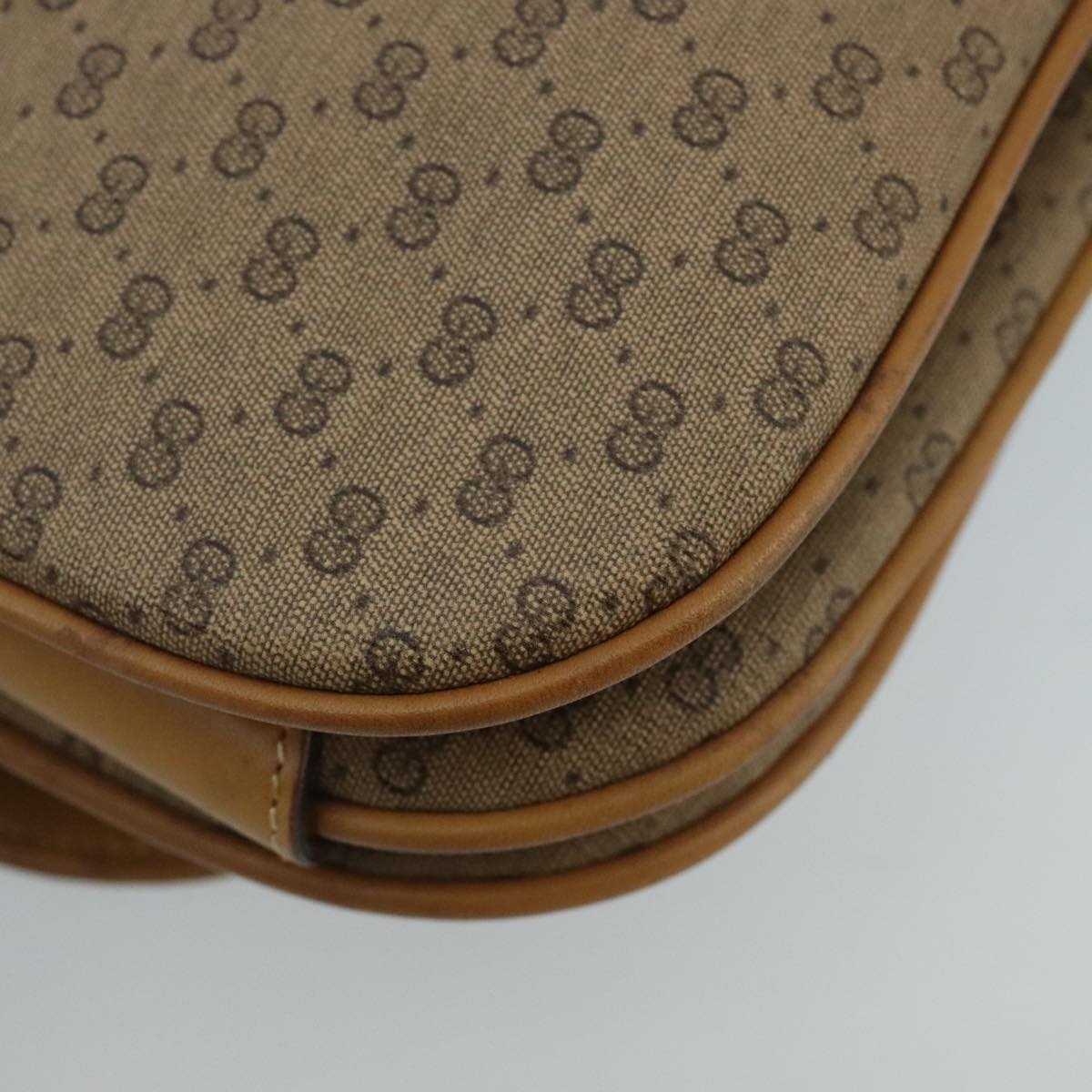 Gucci Beige Canvas Shoulder Bag