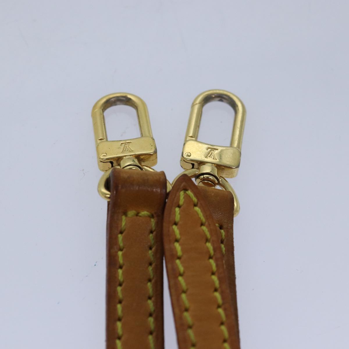 Louis Vuitton Shoulder Strap Beige Leather Bag Jewelry