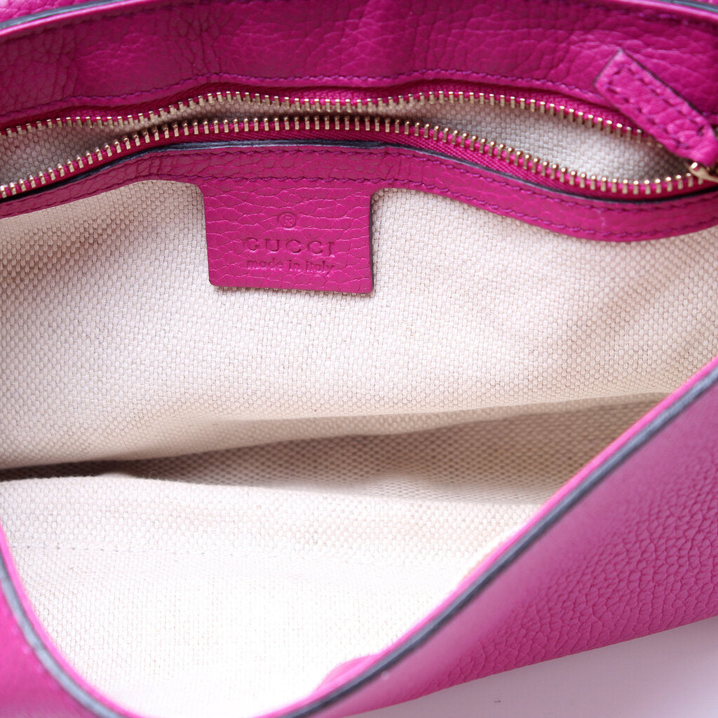 336752 Soho Chain Crossbody Medium