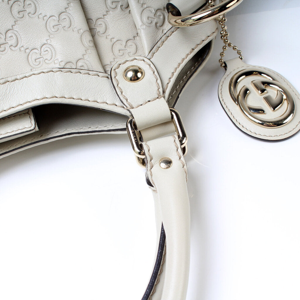 211944 Sukey GG Leather Medium