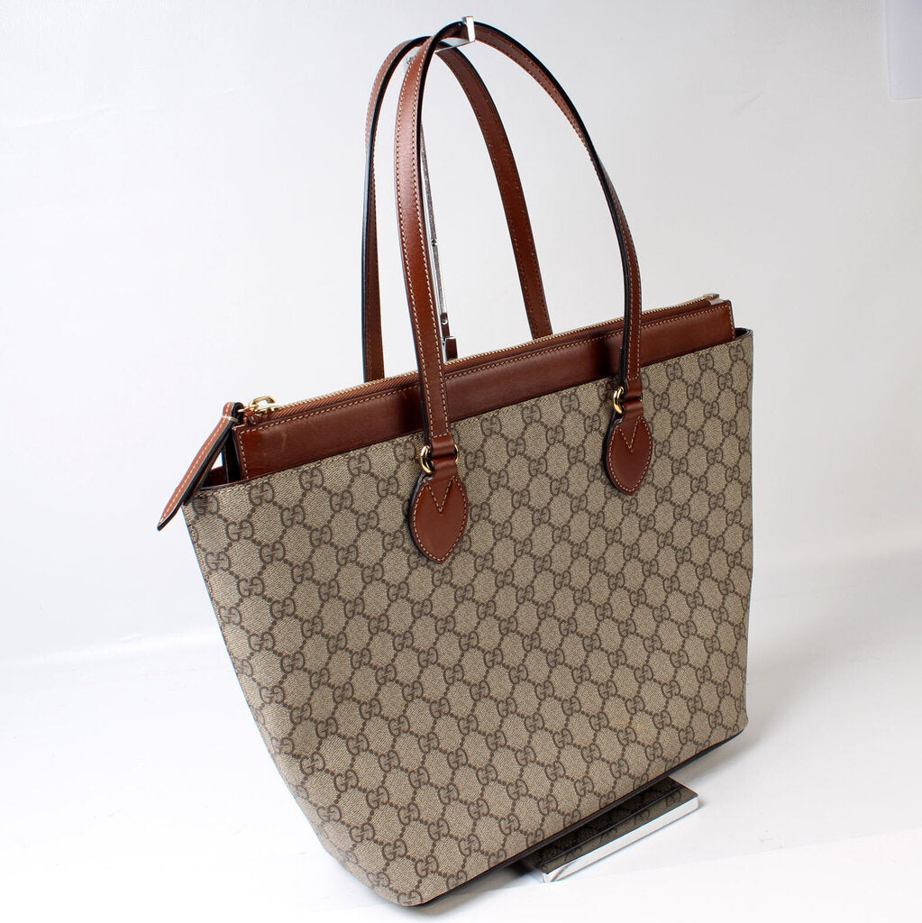 415721 GG Supreme Tote