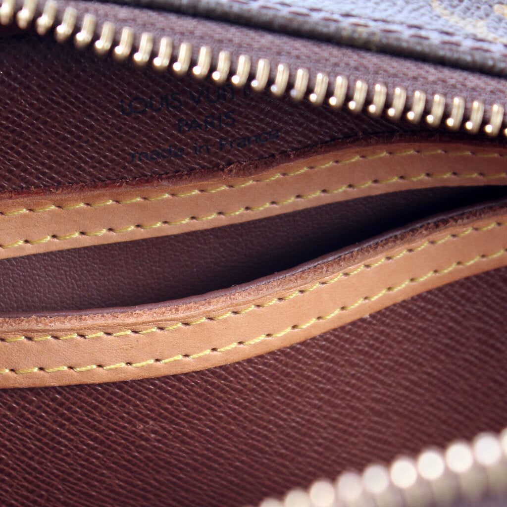 Blois Crossbody Monogram