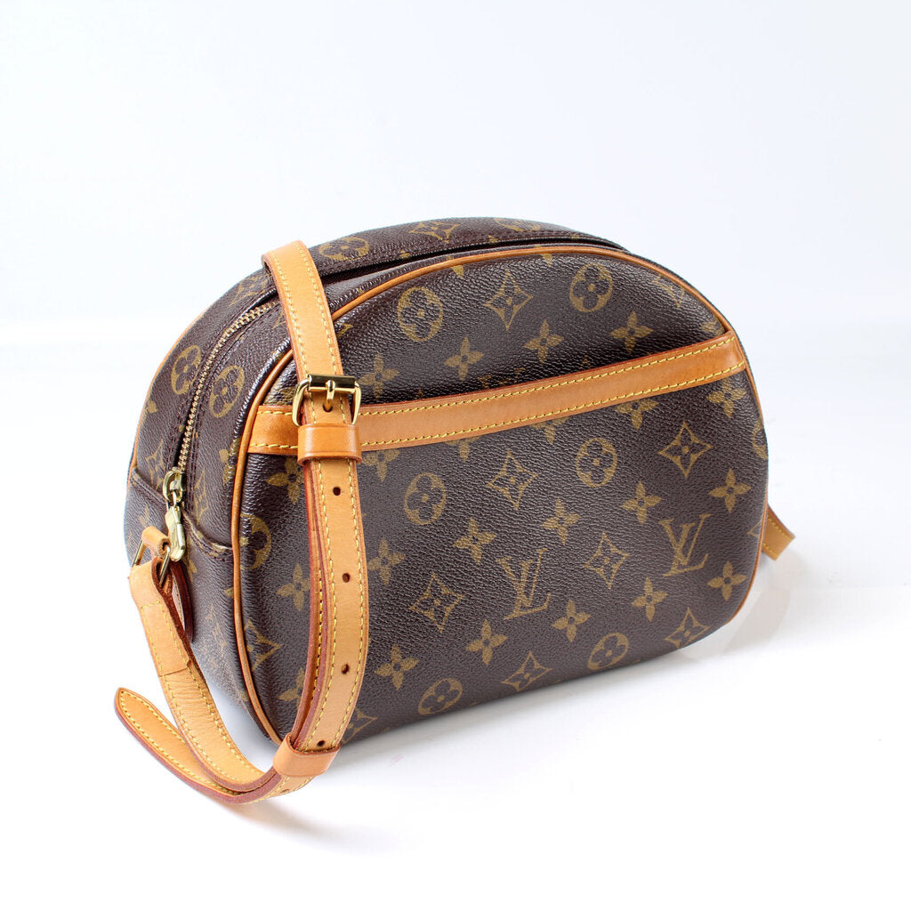 Blois Crossbody Monogram