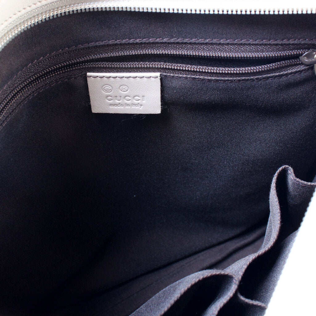 388924 GG Canvas Crossbody