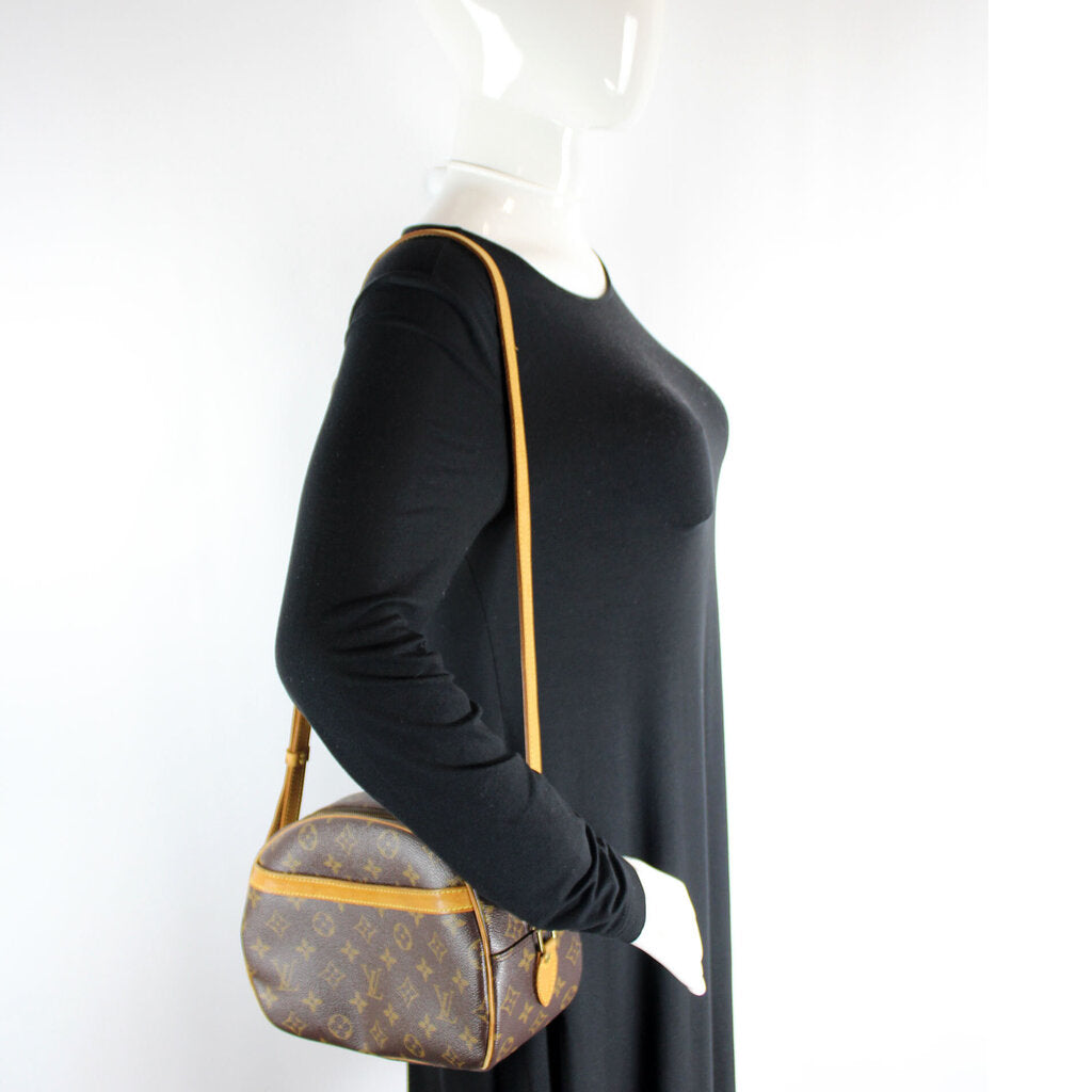 Blois Crossbody Monogram