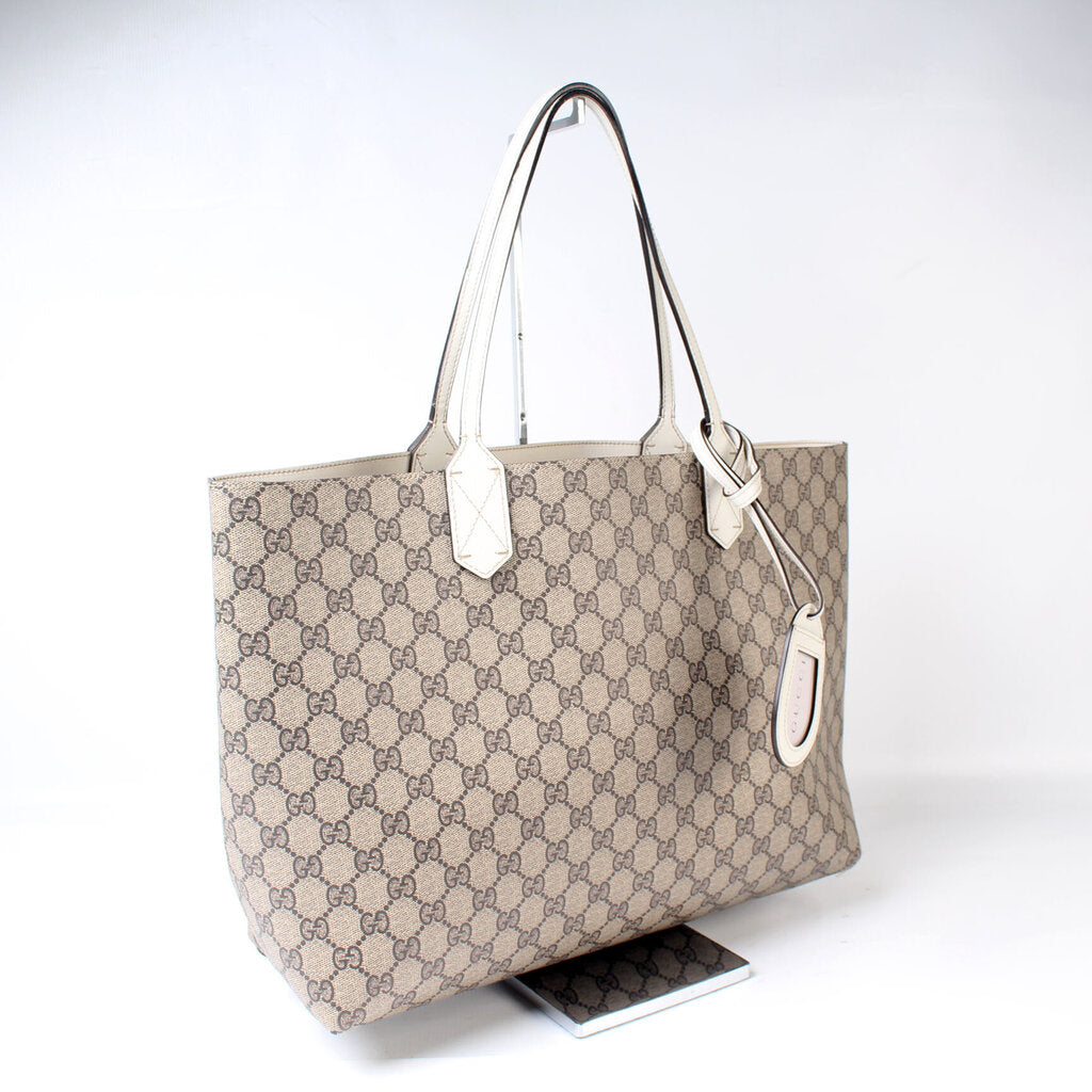 368569 GG Supreme Medium Tote