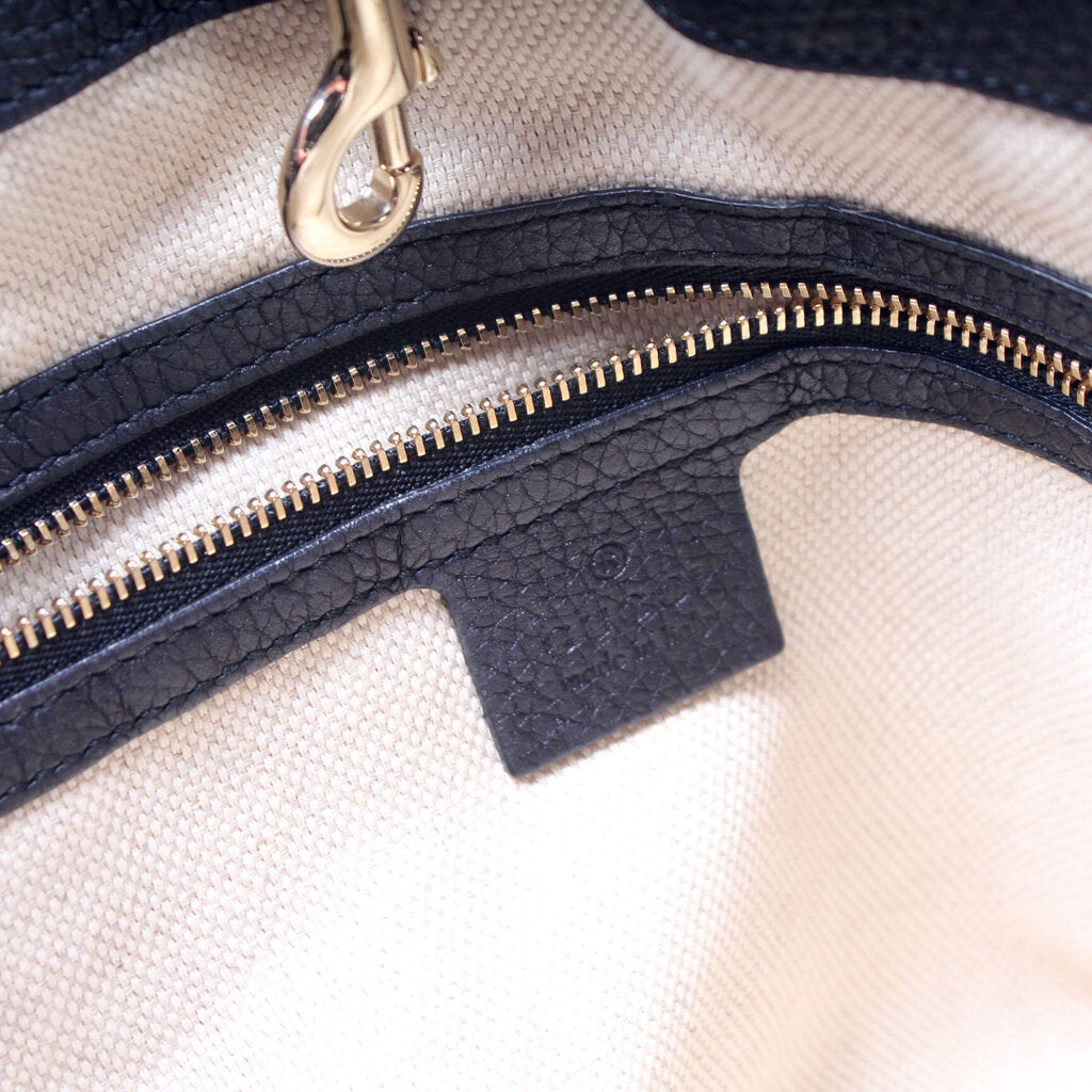 308982 Soho Leather Shoulder Bag Medium