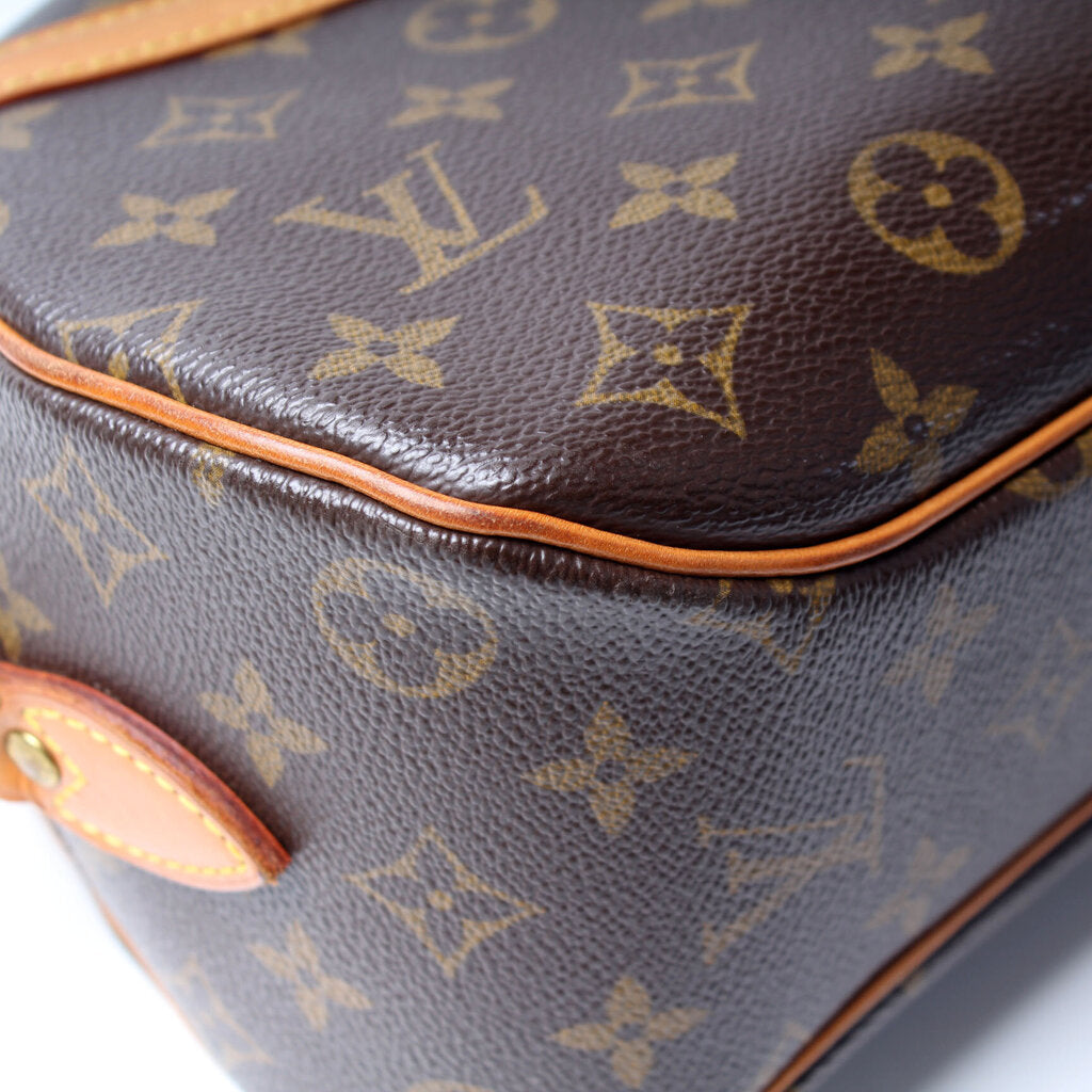 Blois Crossbody Monogram