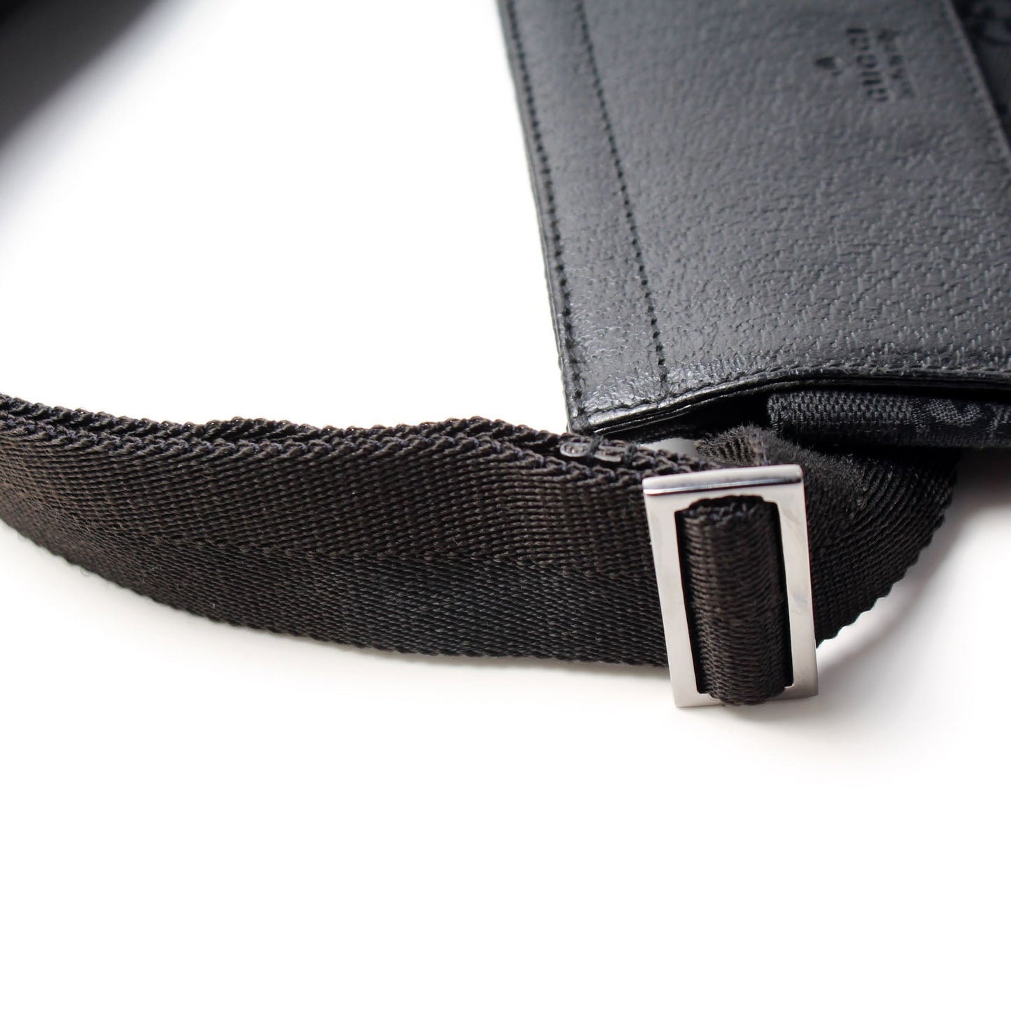 28566 GG Canvas Waist Bag