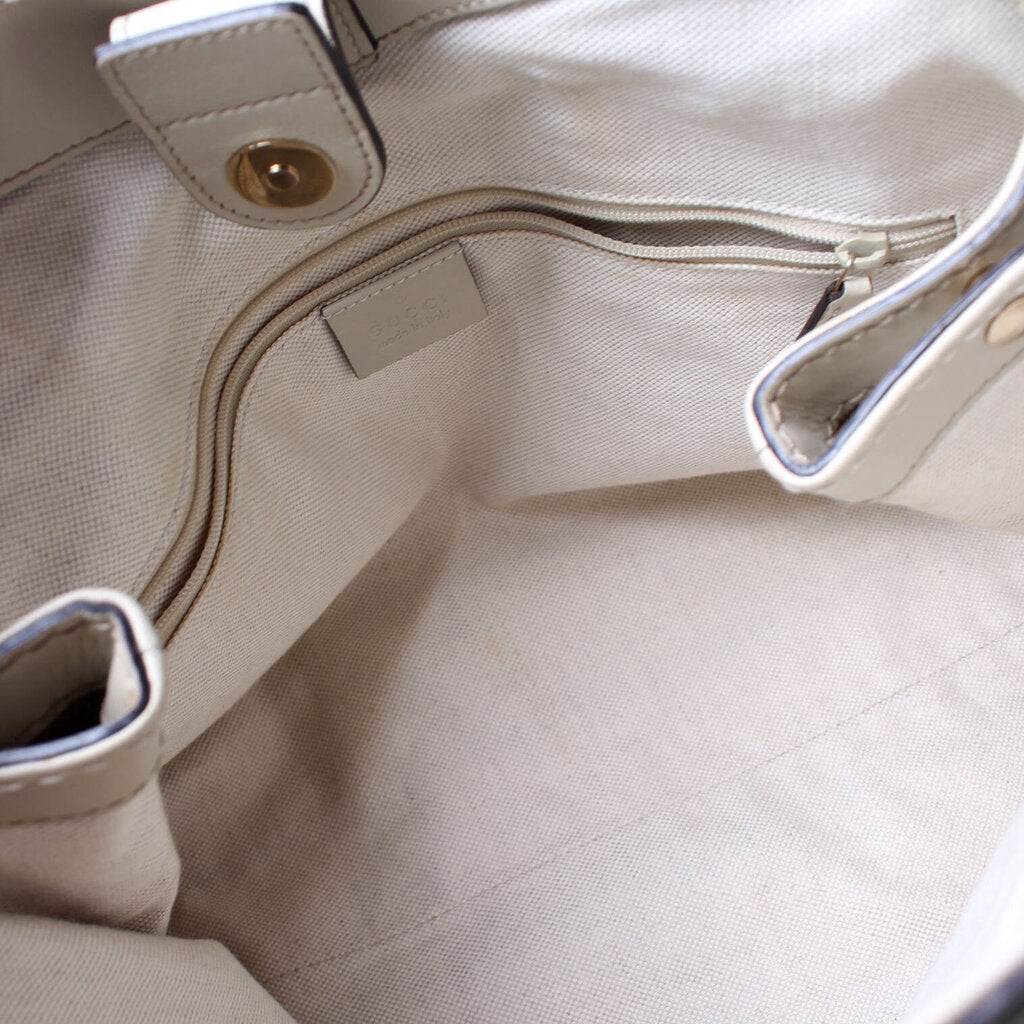 211944 Sukey GG Canvas