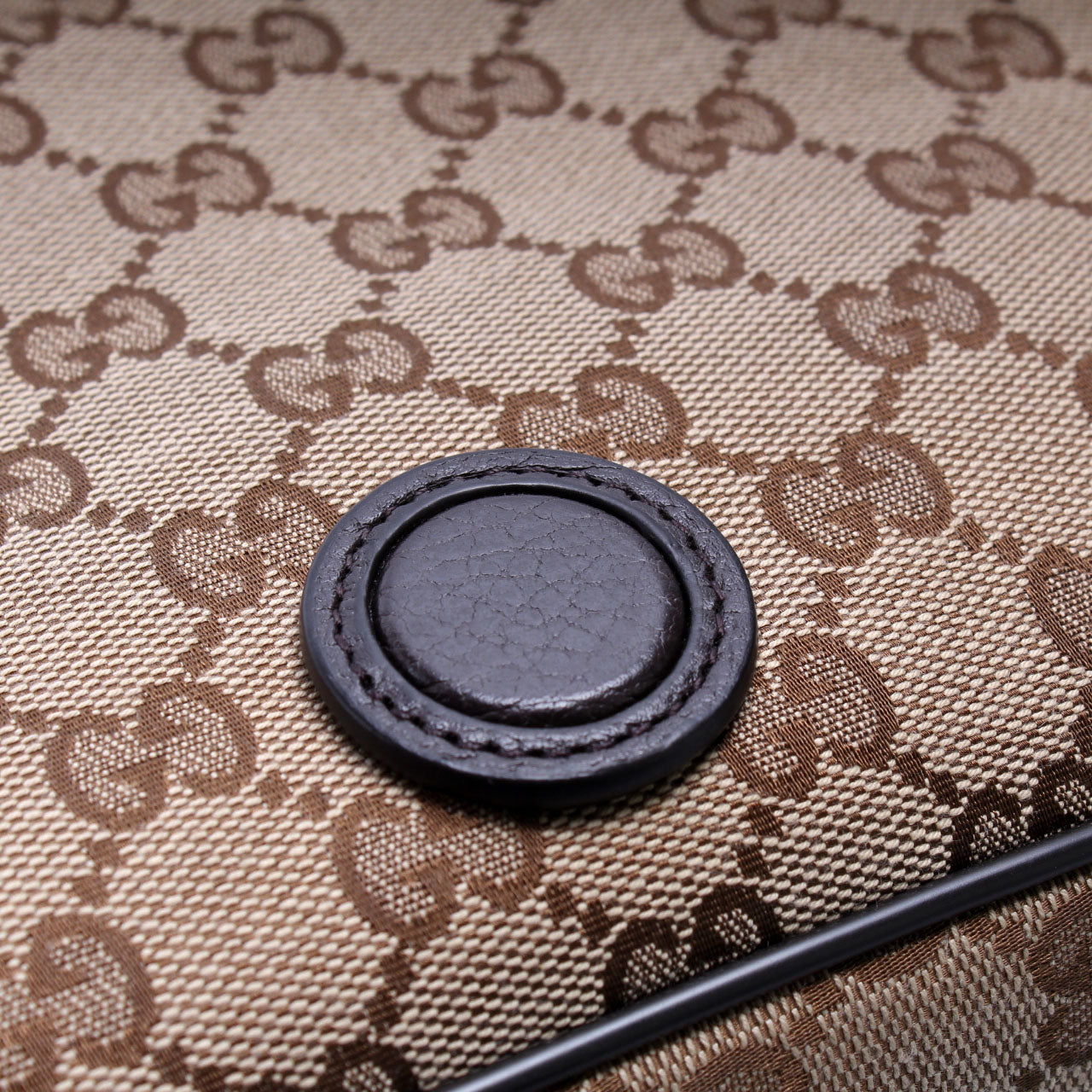 449172 GG Canvas Messenger