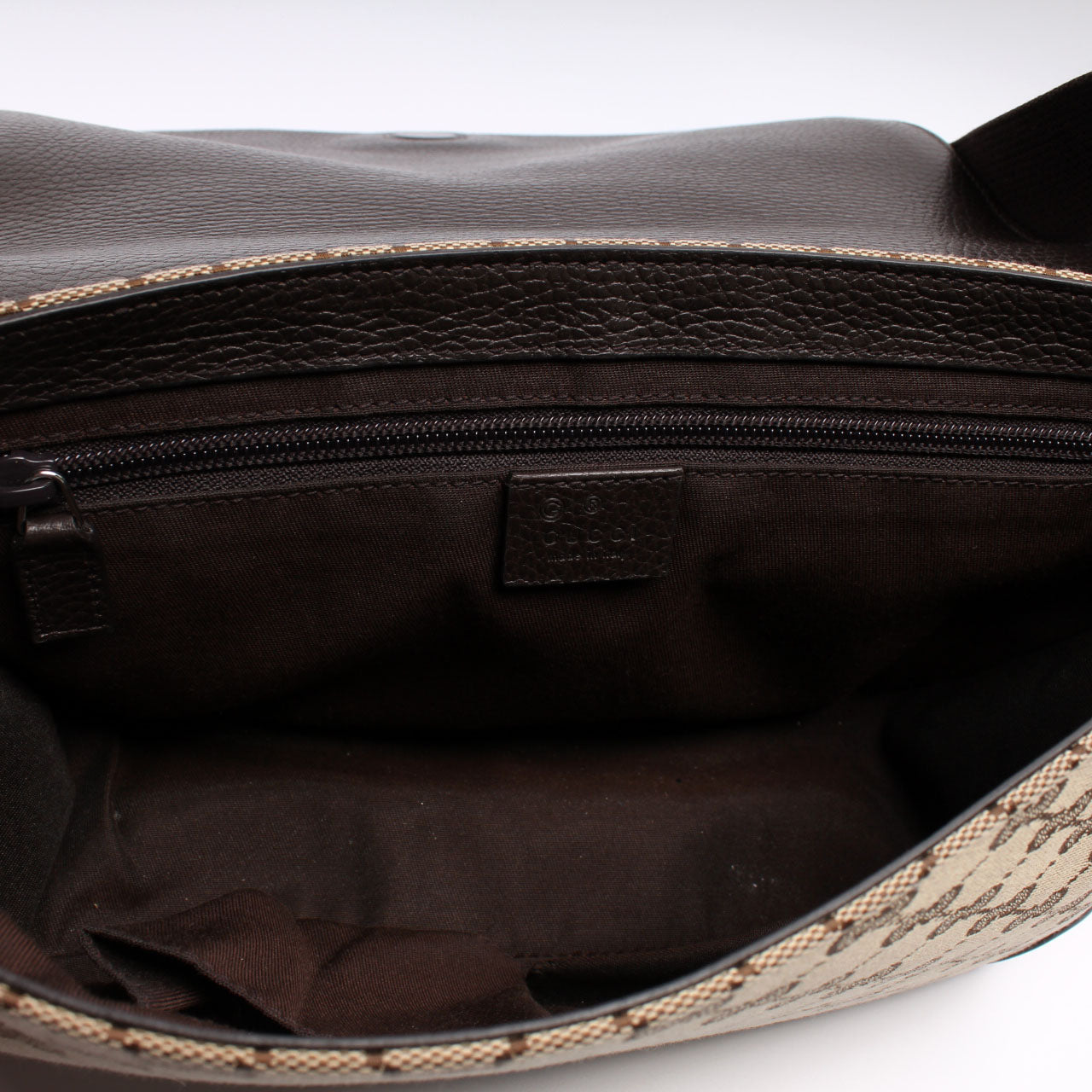 449172 GG Canvas Messenger