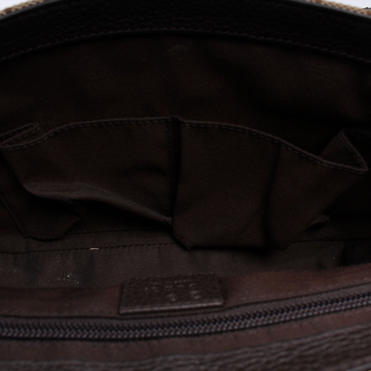 449172 GG Canvas Messenger