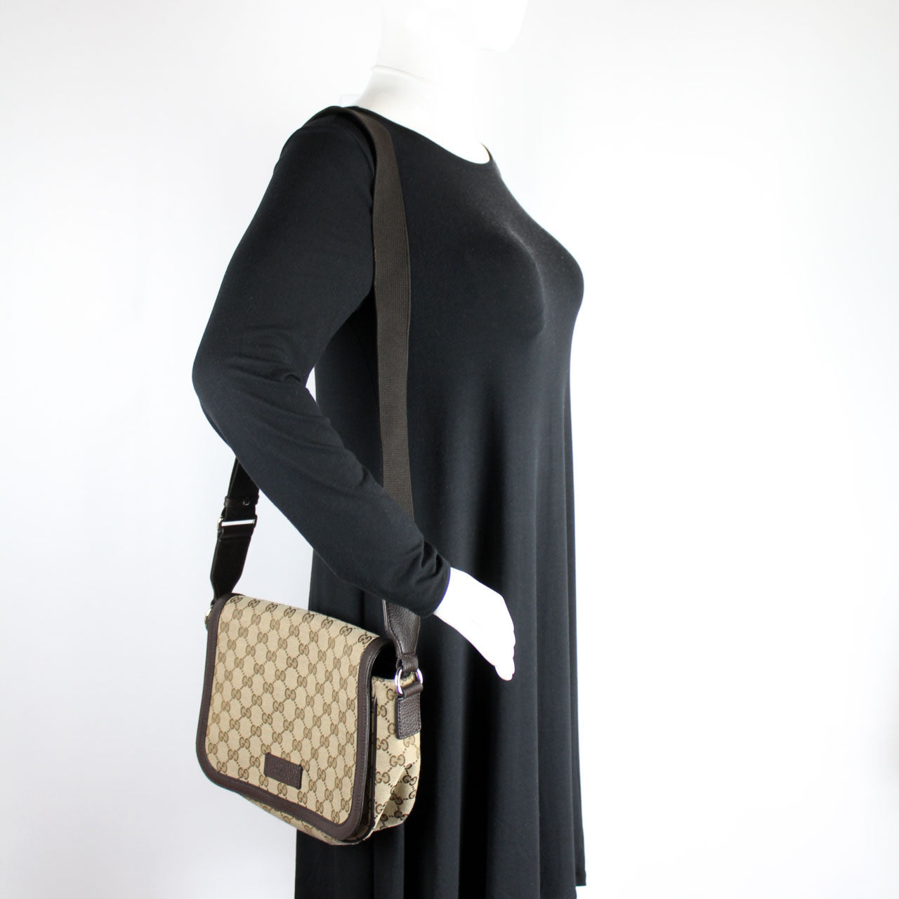 449172 GG Canvas Messenger