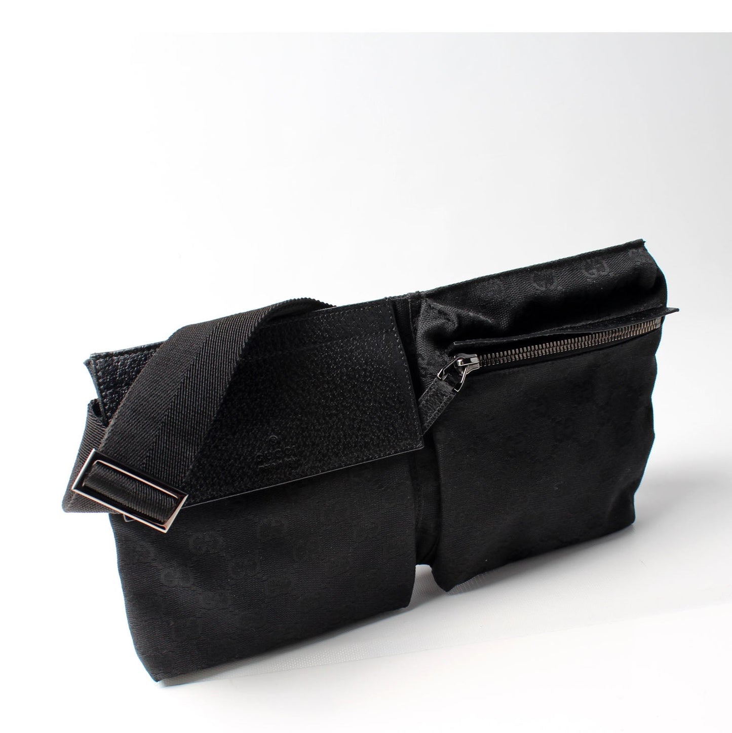 28566 GG Canvas Waist Bag