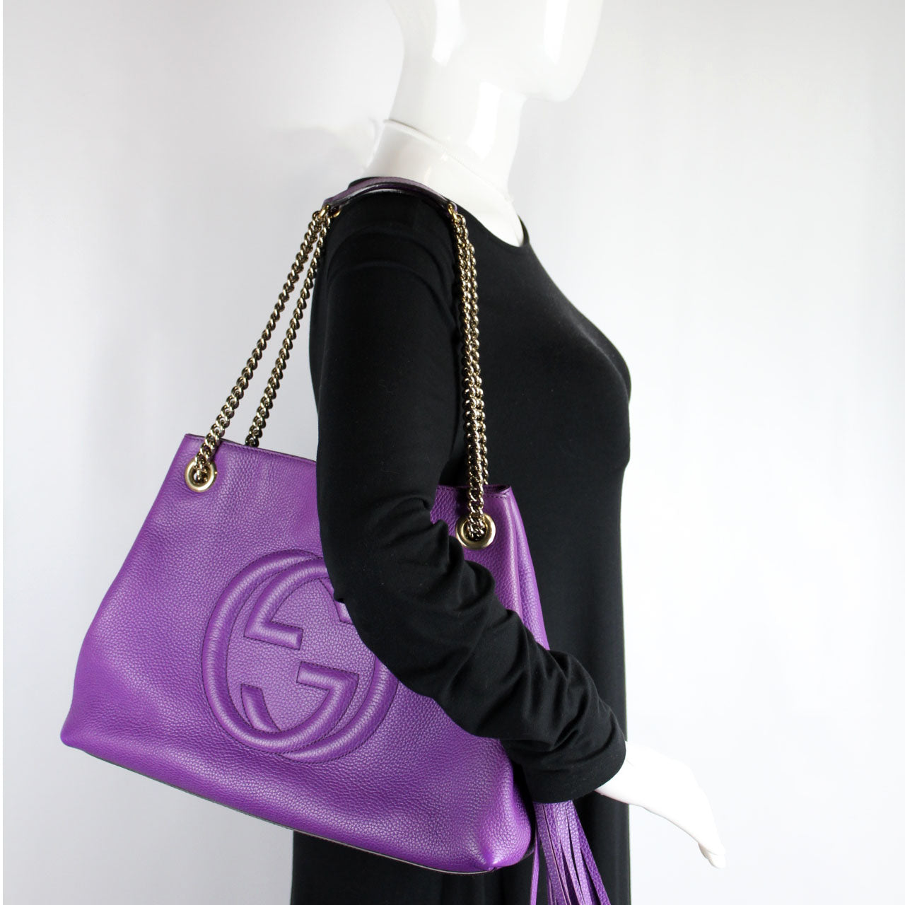 308982 Soho Leather Shoulder Medium