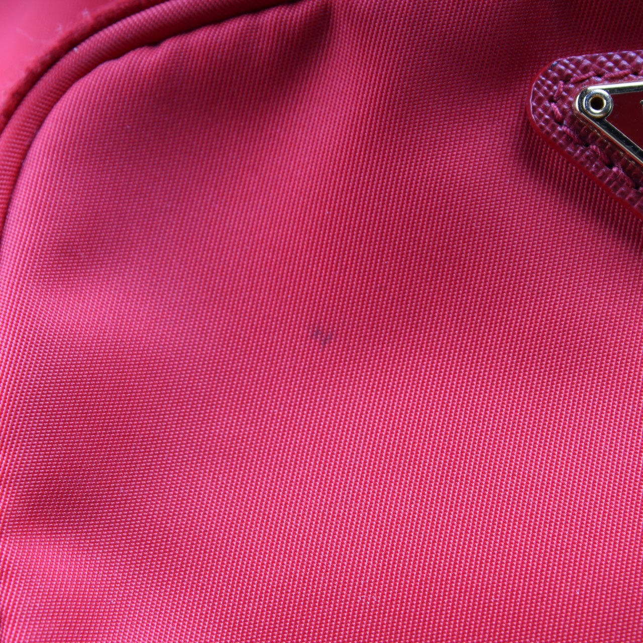 1BH038 Vela Nylon Bucket Bag
