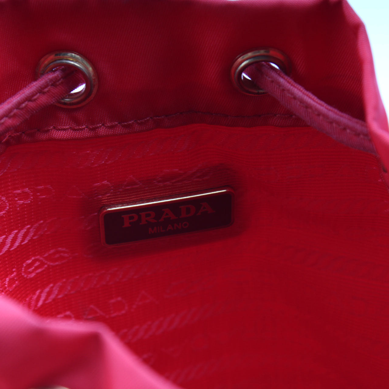 1BH038 Vela Nylon Bucket Bag