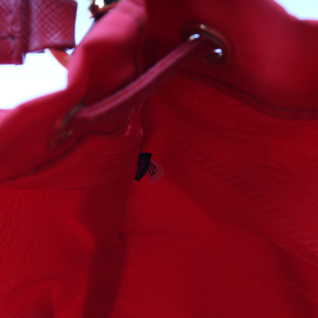 1BH038 Vela Nylon Bucket Bag