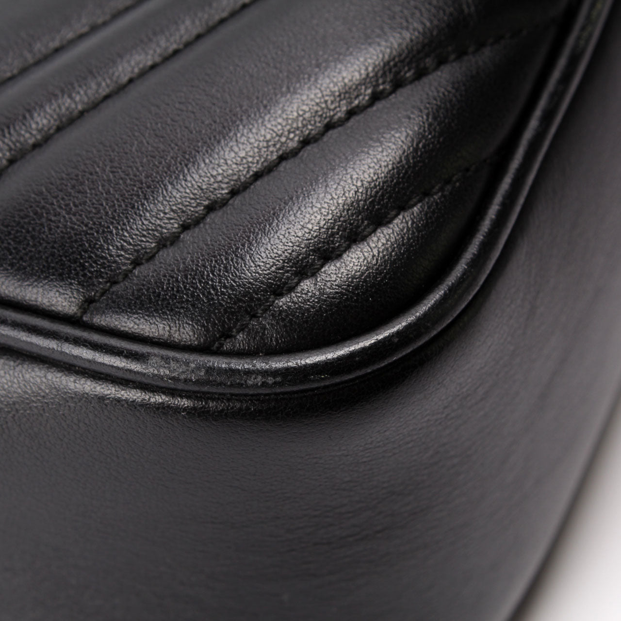 447632 Marmont Small Leather Camera Bag