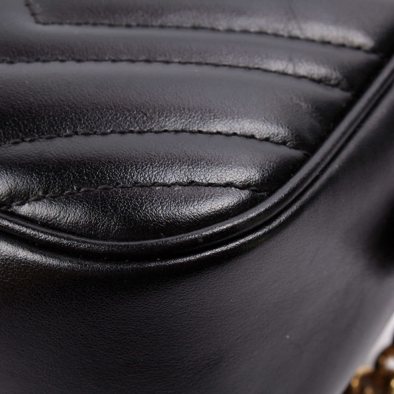 447632 Marmont Small Leather Camera Bag