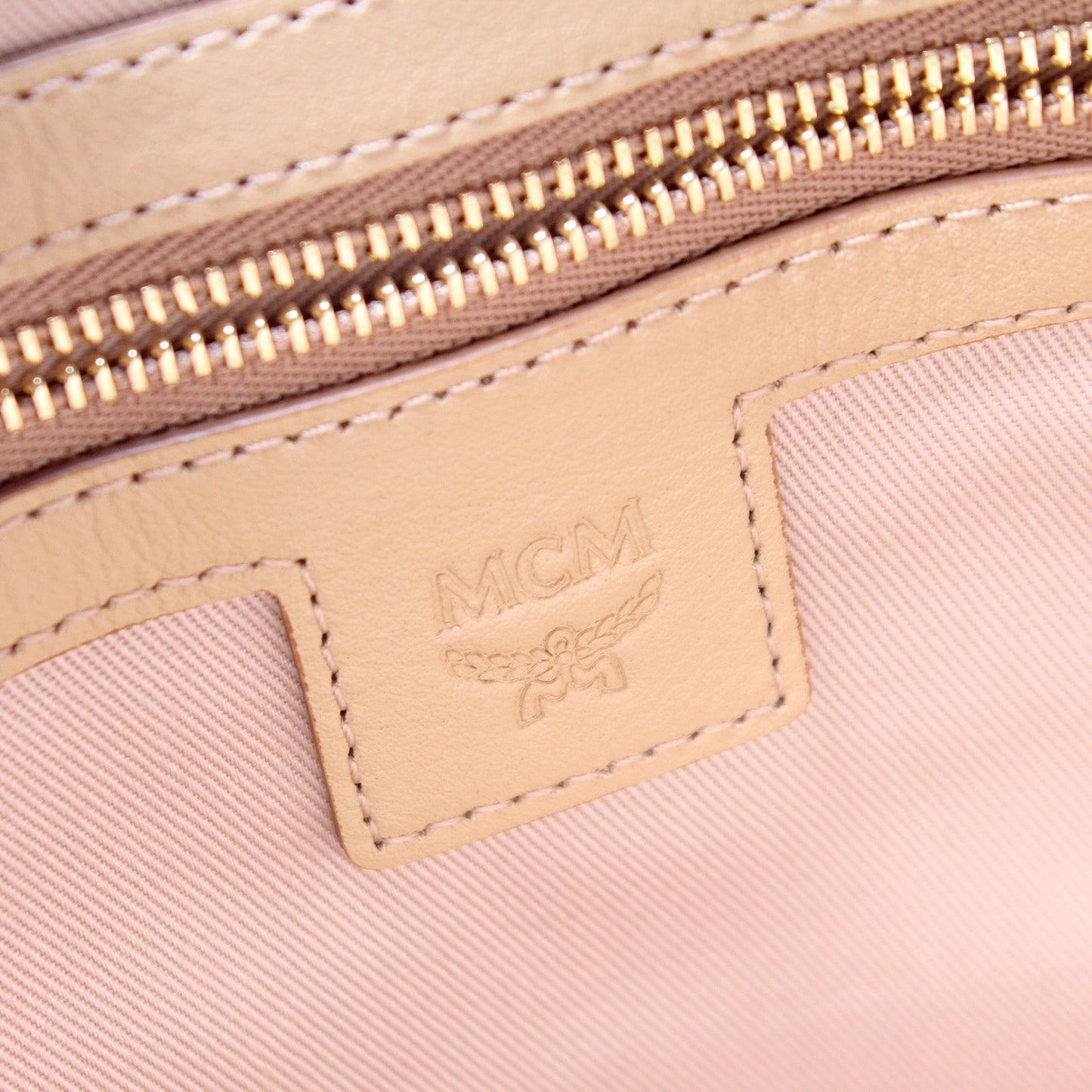 Visetos Crossbody