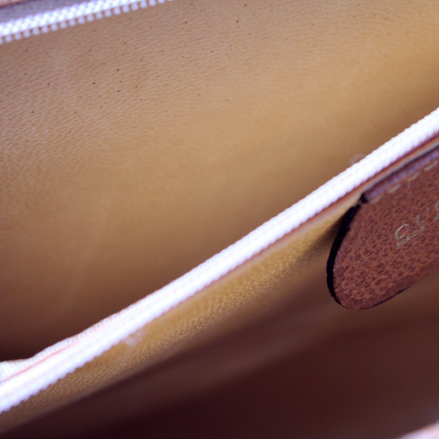 004.90.0459 Vintage Sherry Clutch