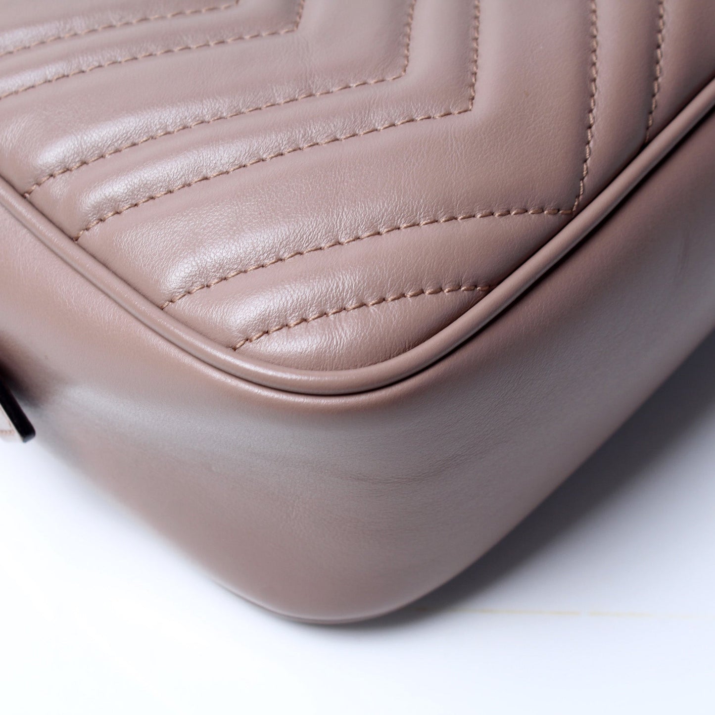 447632 Marmont Small Leather Camera