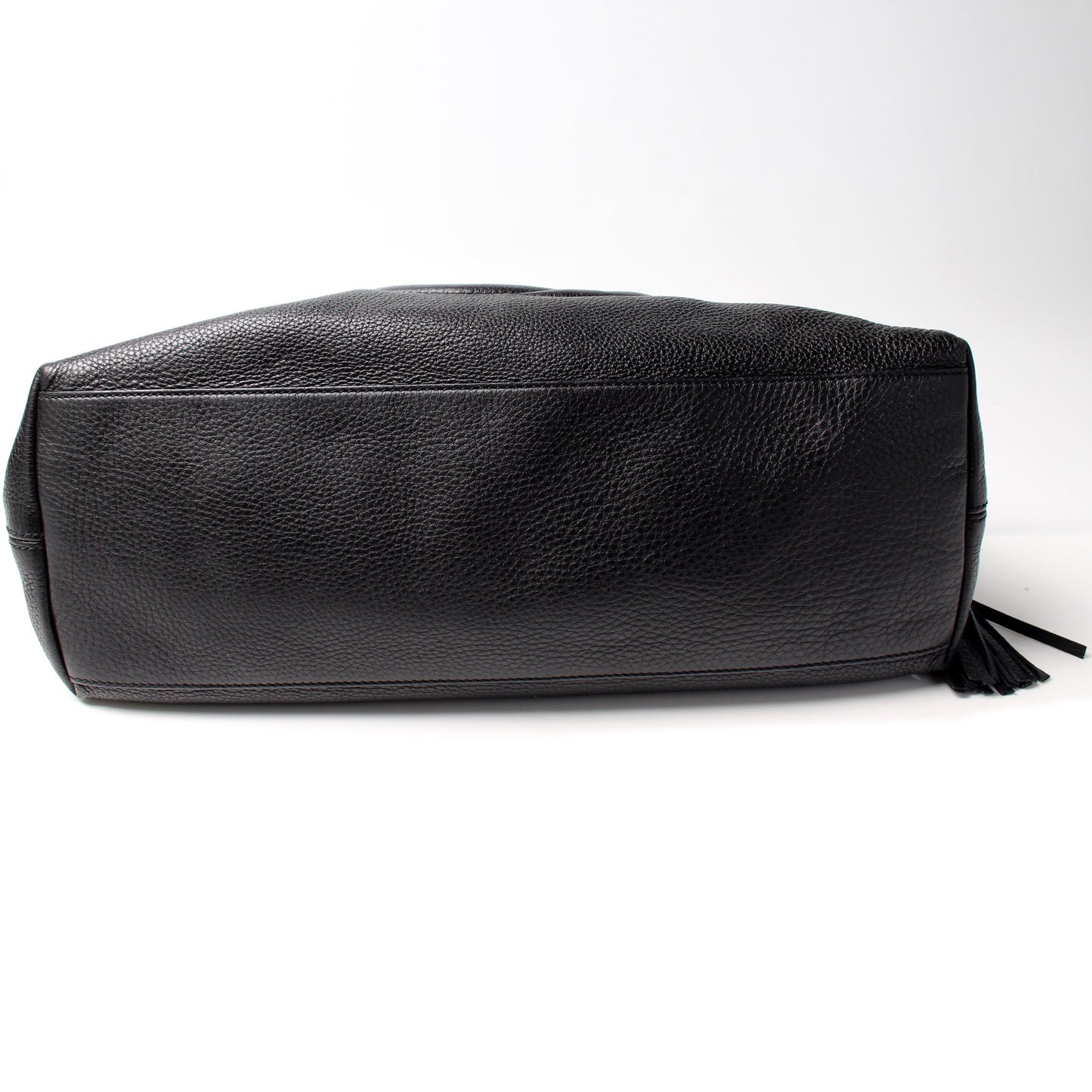 308982 Soho Leather Shoulder Medium