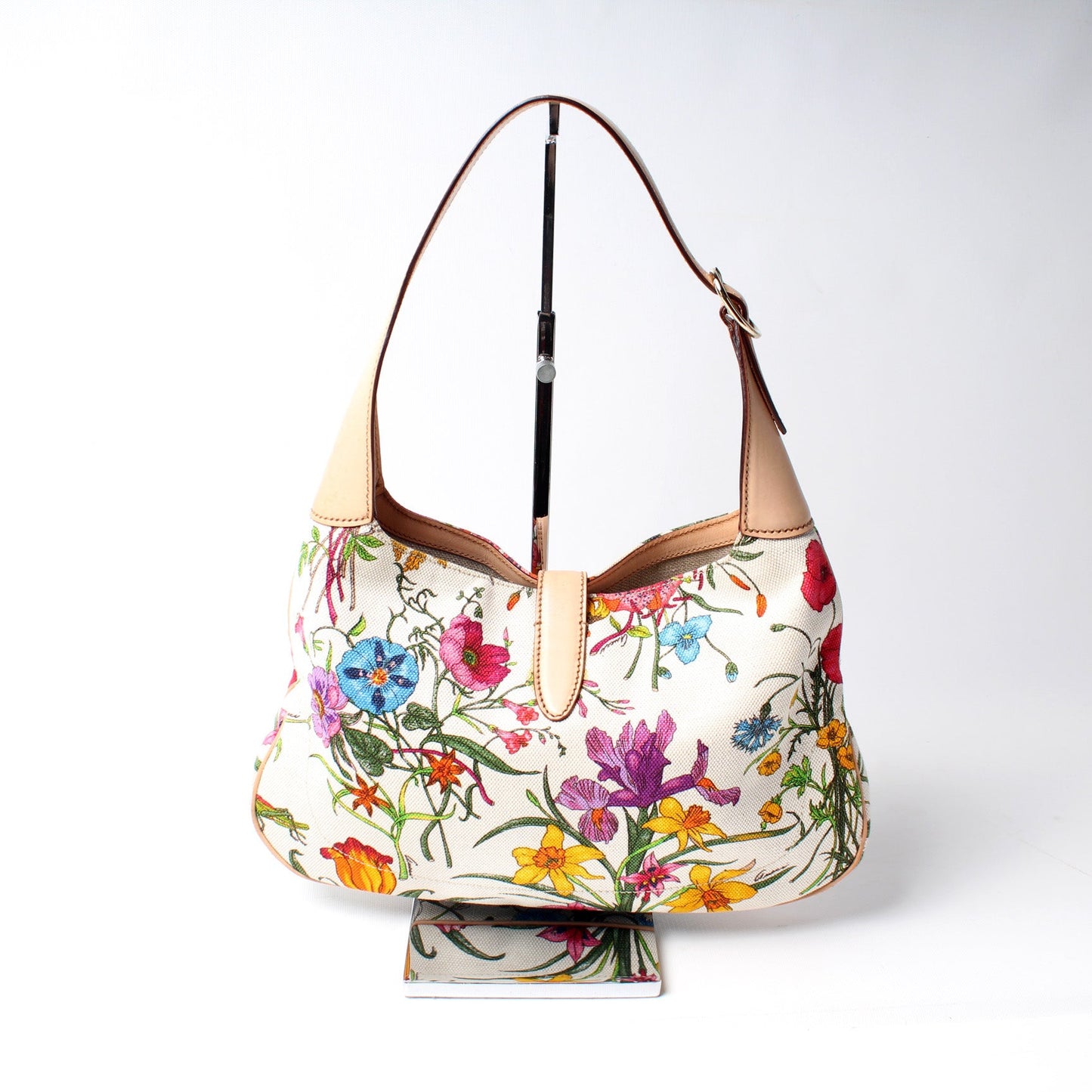 137335 Jackie O Flora