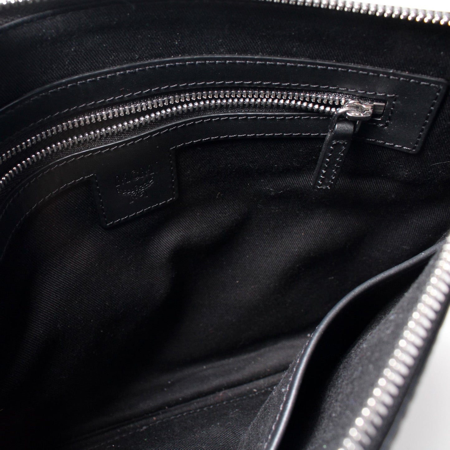 Visetos Pouch Crossbody