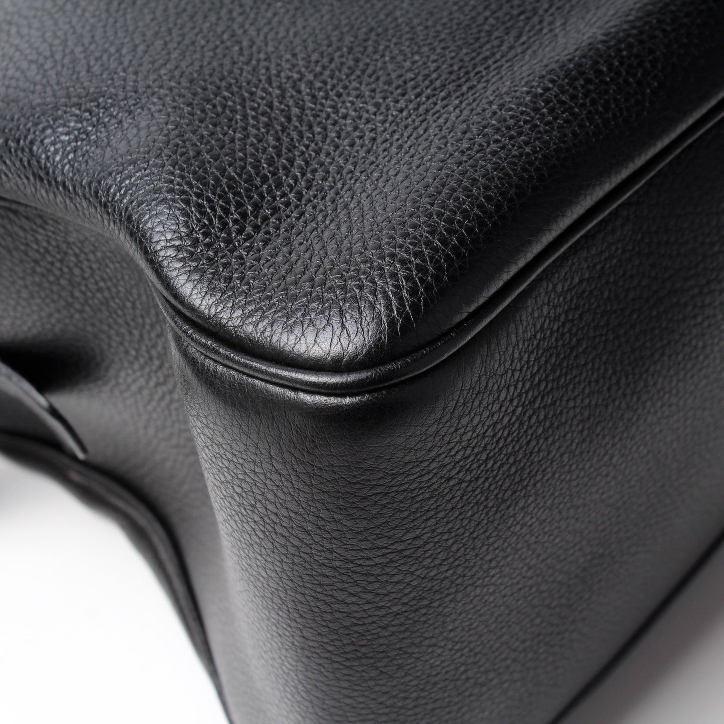 353126 Soho Chain Tote