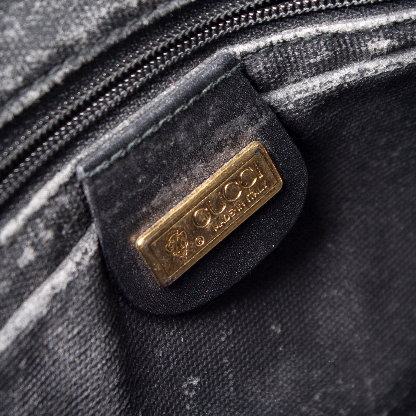 001.115.5918 Vintage Micro GG Canvas