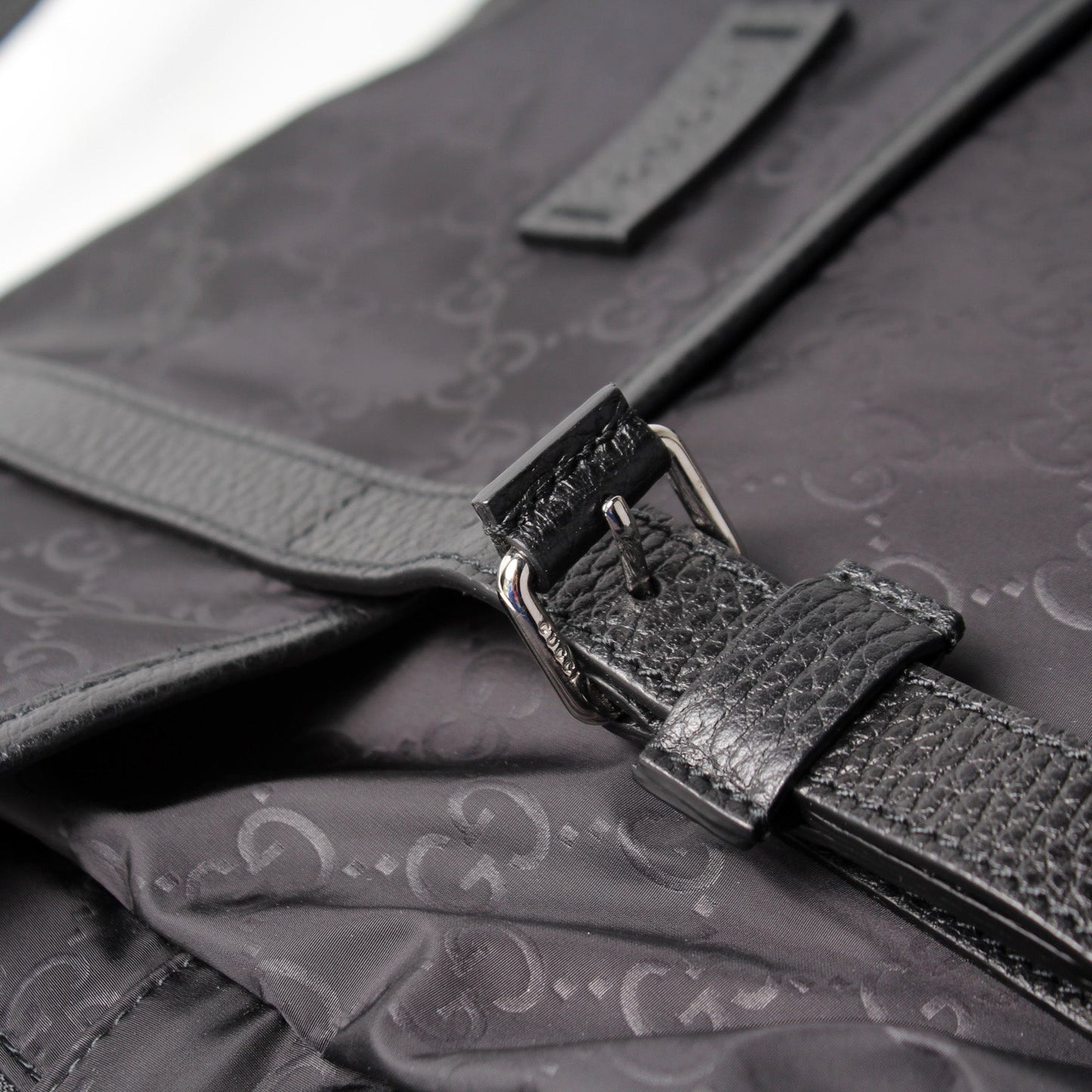 510334 GG Nylon Messenger