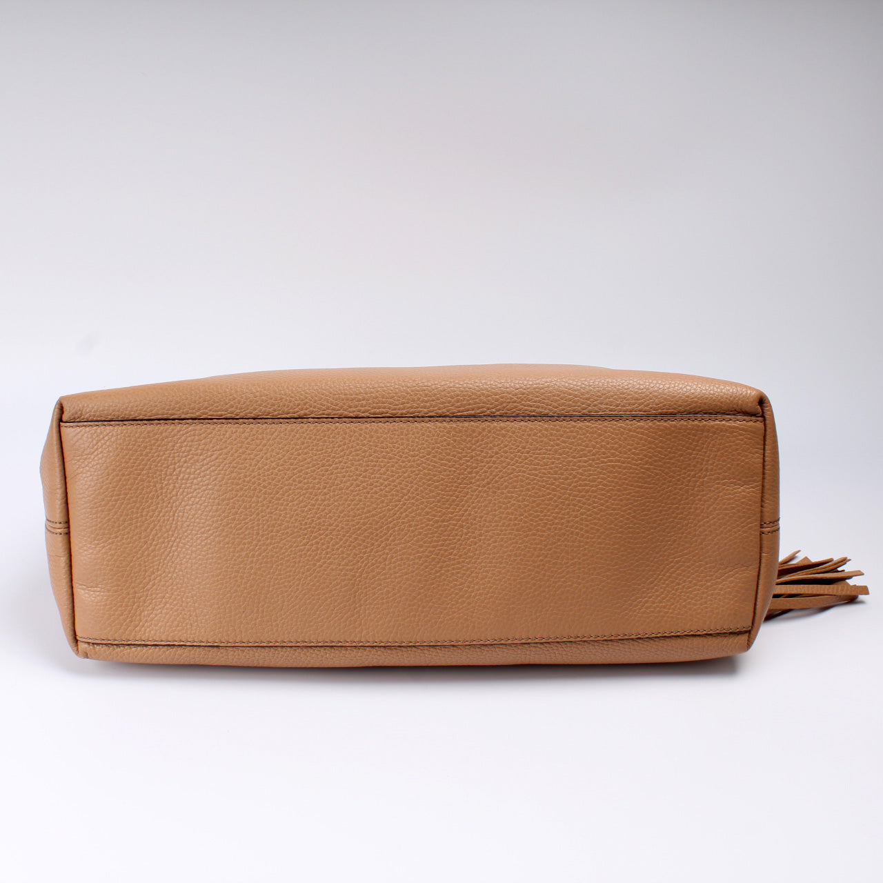 308982 Soho Leather Shoulder Medium