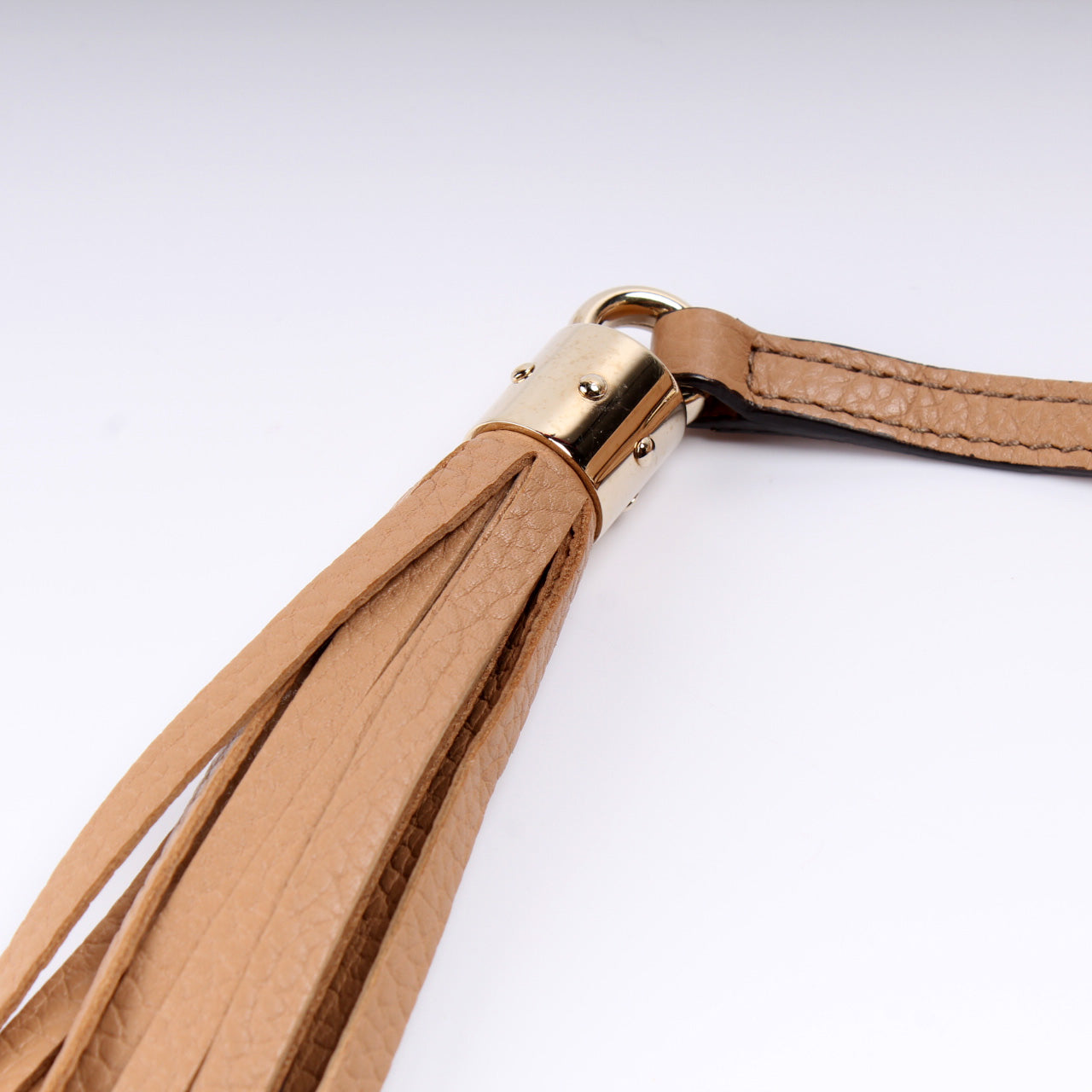 308982 Soho Leather Shoulder Medium