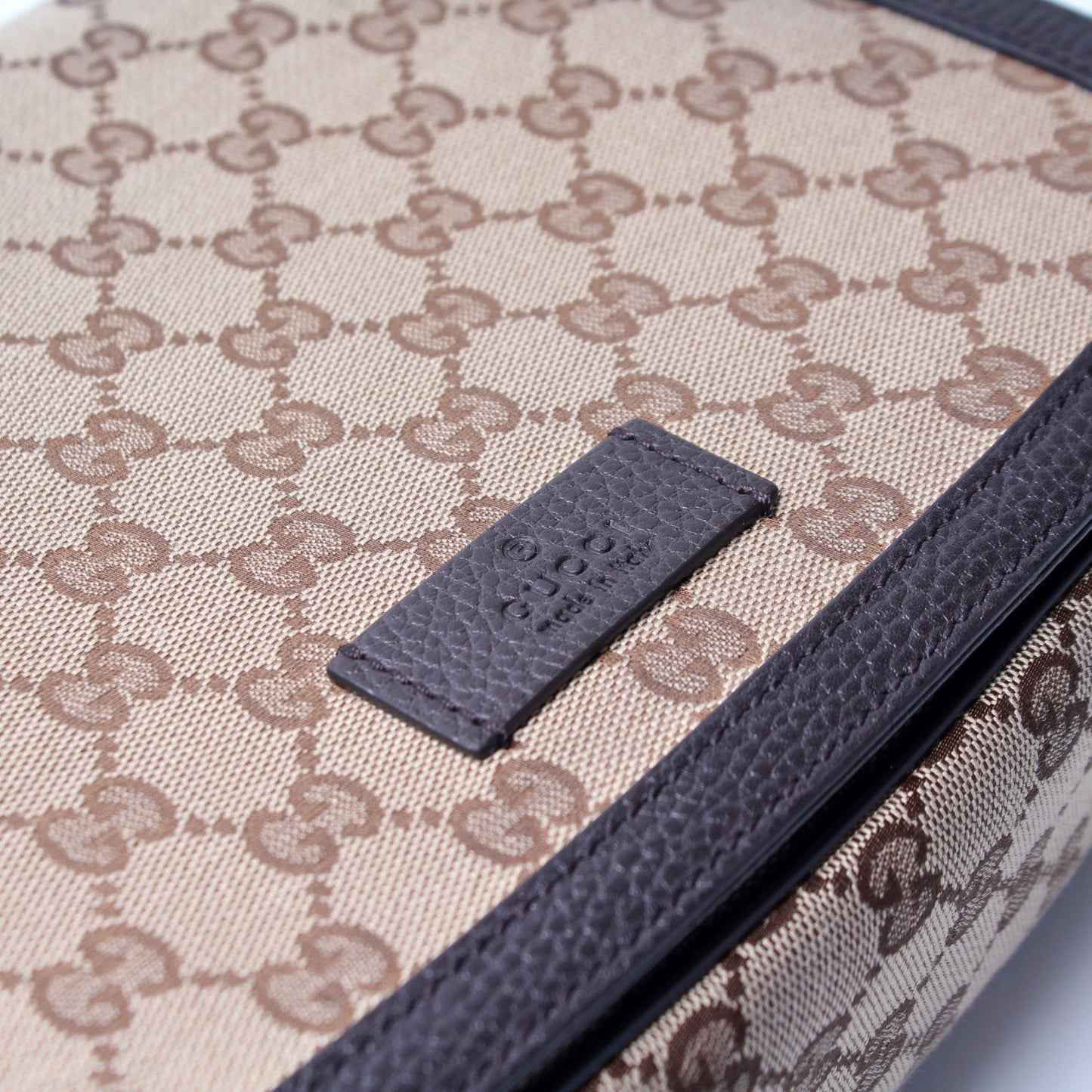 449172 GG Canvas Messenger