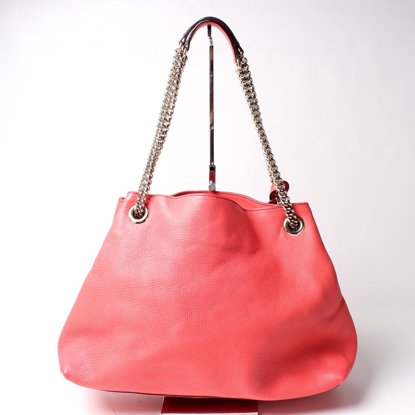 308982 Soho Leather Shoulder Medium