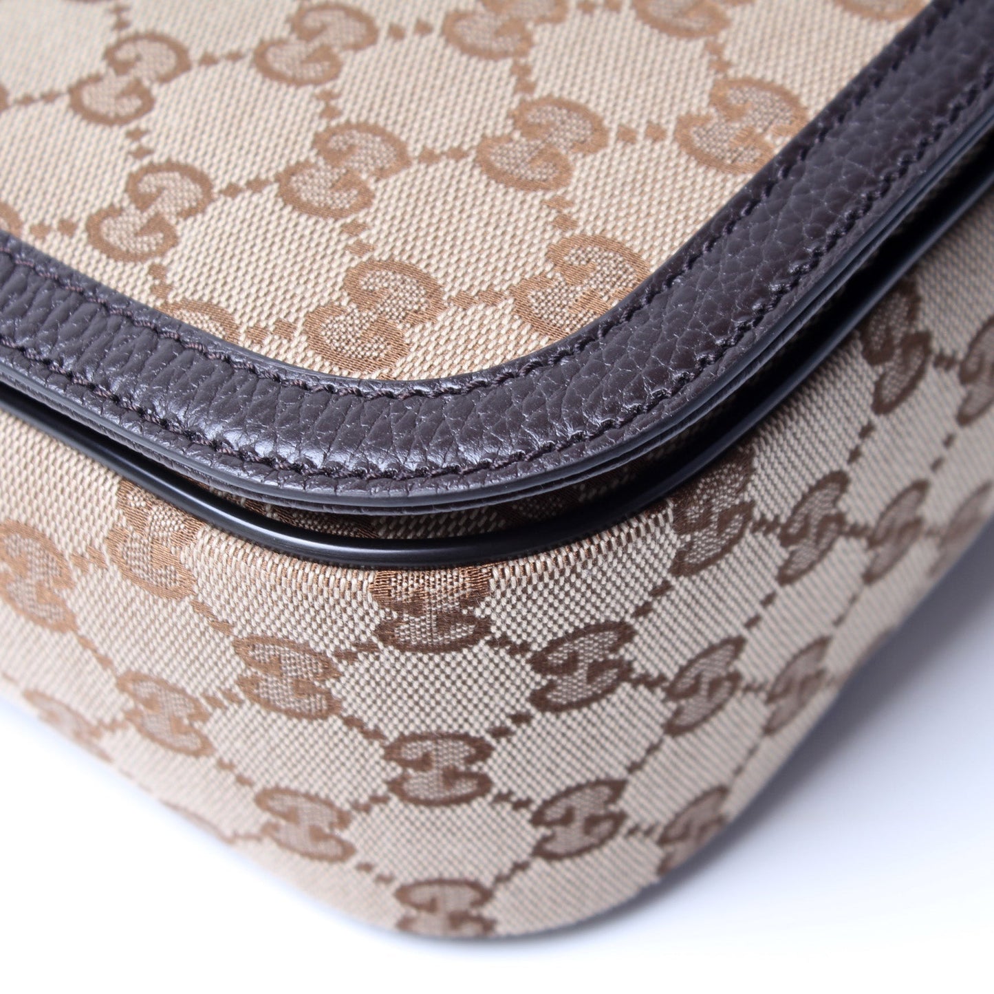 449172 GG Canvas Messenger