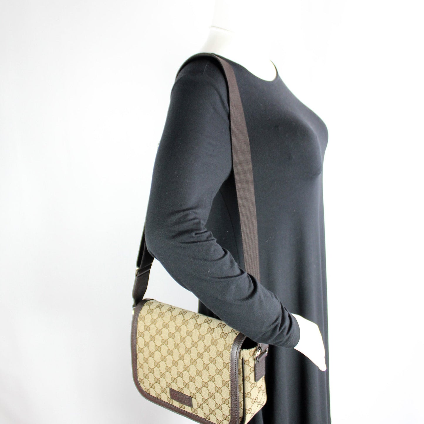 449172 GG Canvas Messenger