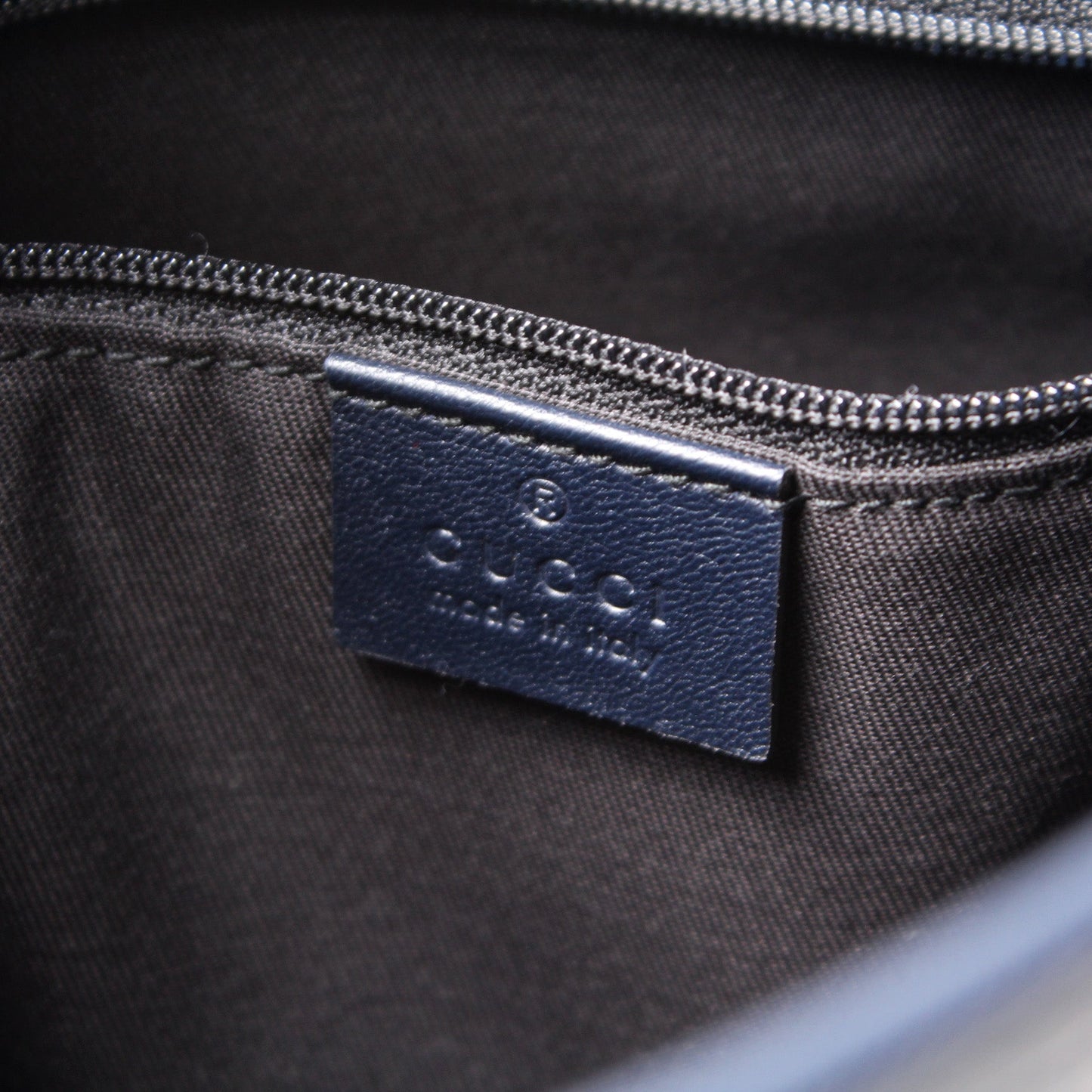 388924 GG Supreme Crossbody