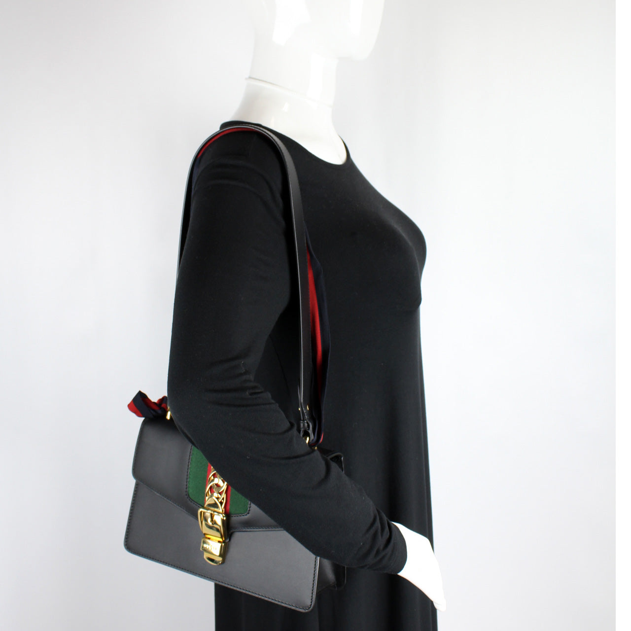 421882 Sylvie Shoulder Small