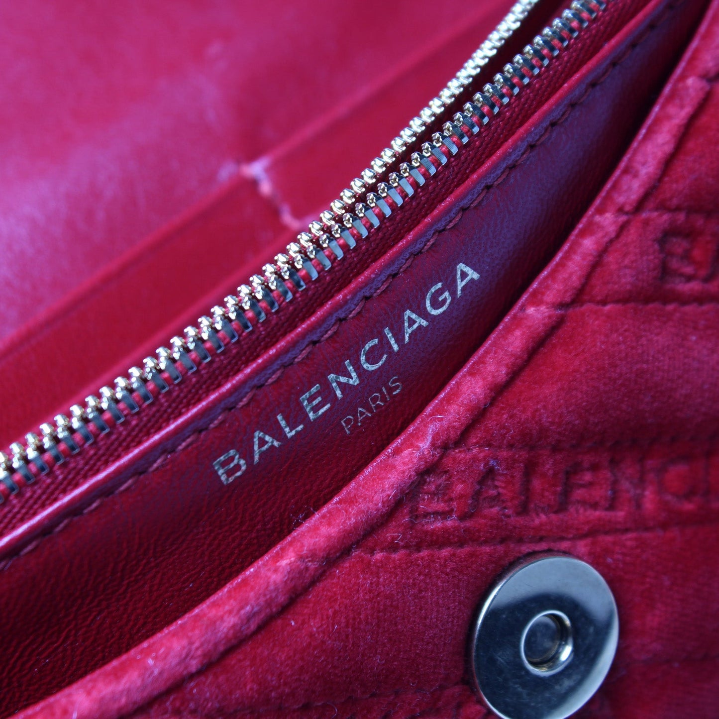 BB Chain Crossbody Velvet
